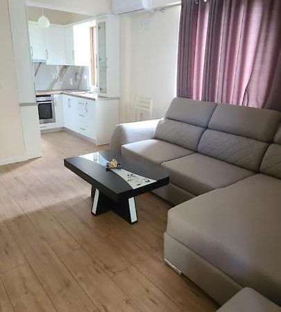 Brand New Apartment Гірокастра Екстер'єр фото